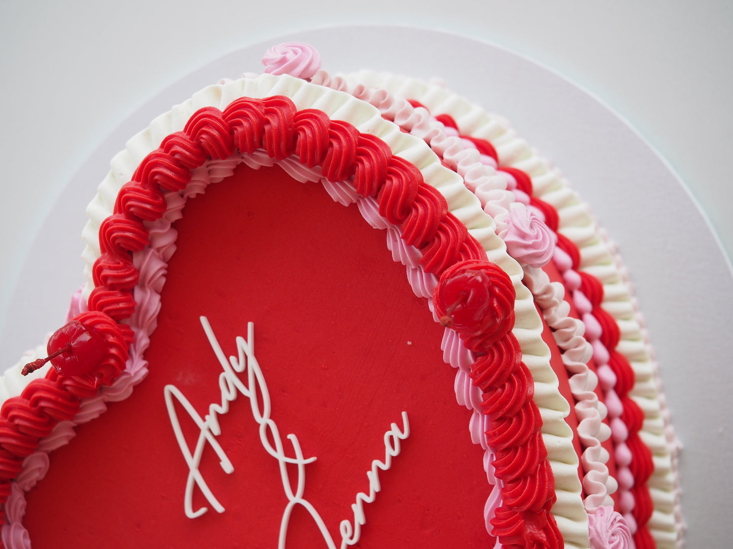 Retro Frill Heart Cake