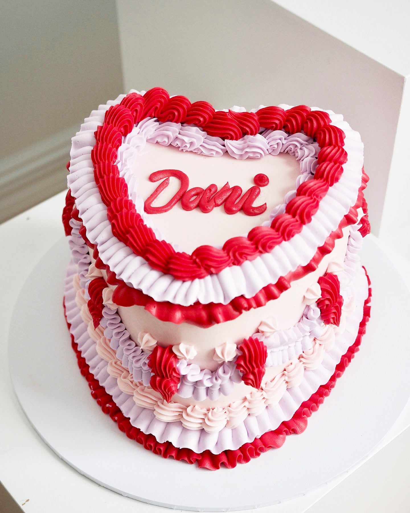 Mini Message Cake | 6inch Hearts | The Mini Cake Club